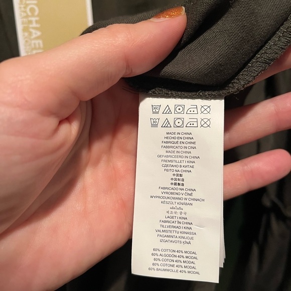 Micheal Kors- off the shoulder. Green XS - Picture 6 of 6